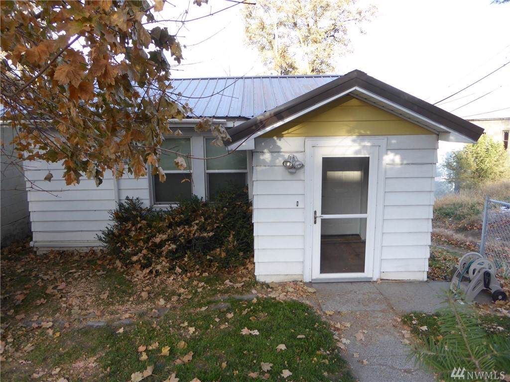 212 Continental Heights - Photo 1