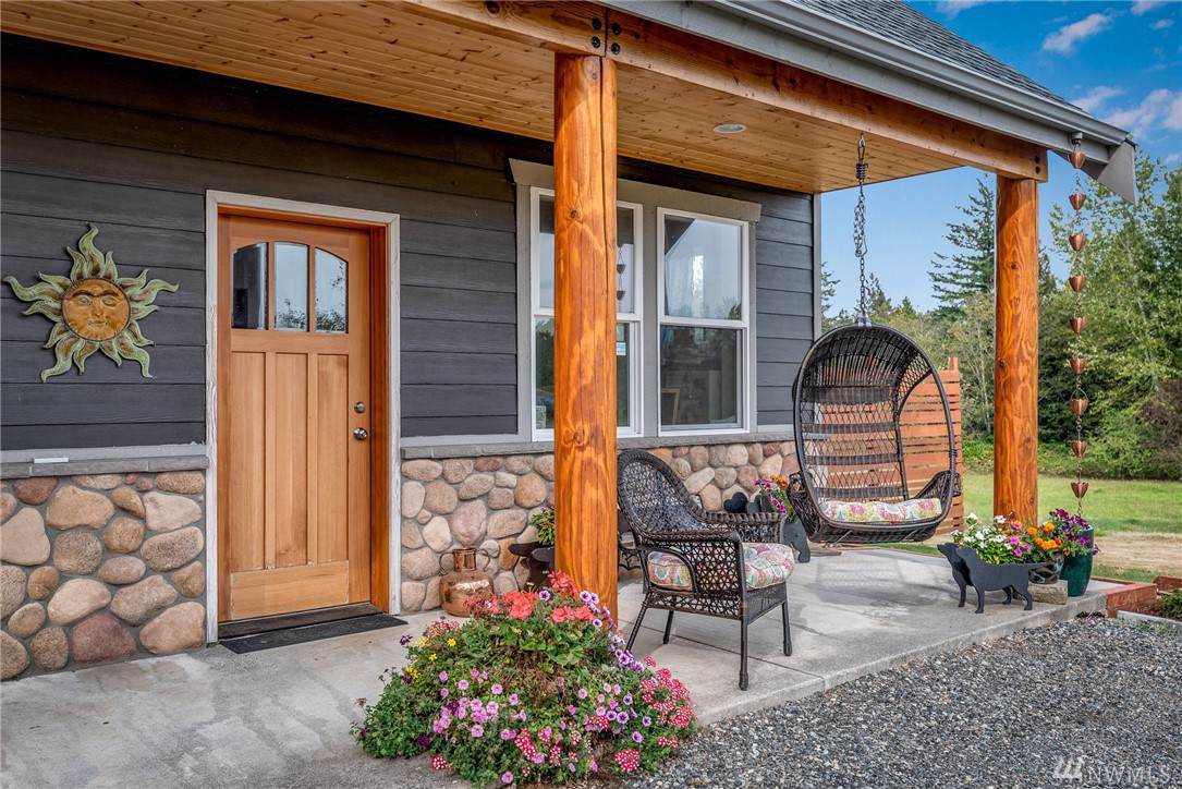672 Smith Rd - Photo 1