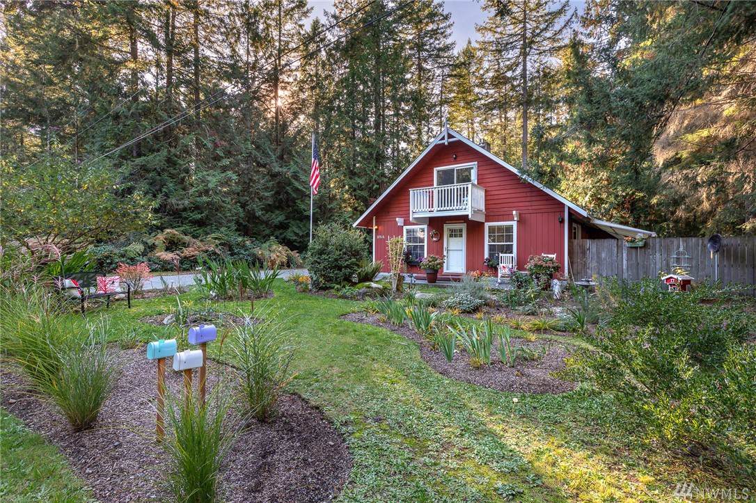 8916 Johnson Road - Photo 1