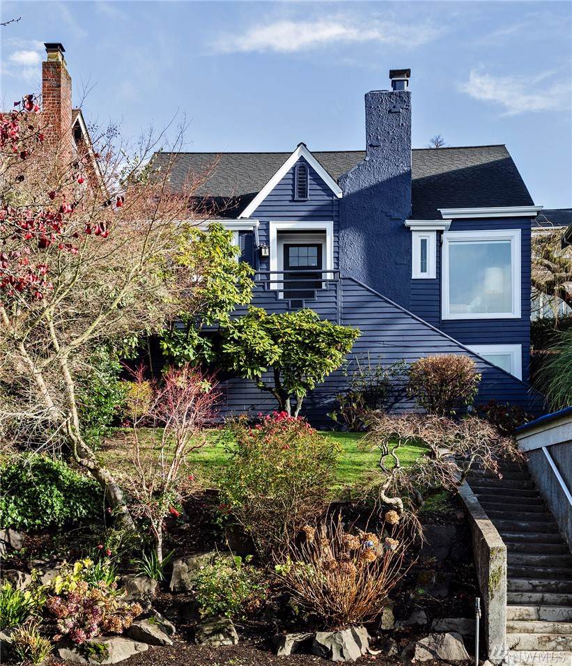 3822 42nd Ave - Photo 1