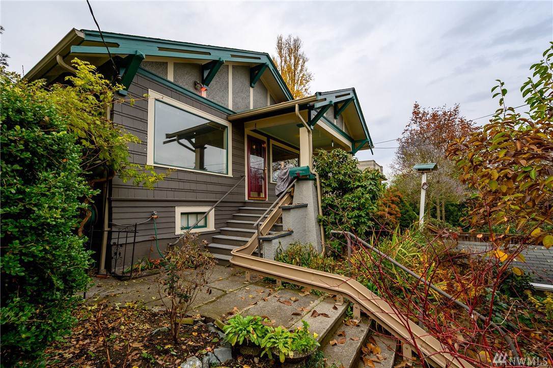 2711 3rd Ave - Photo 1