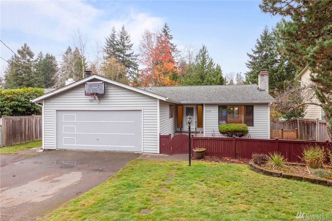 13521 28th Ave - Photo 1