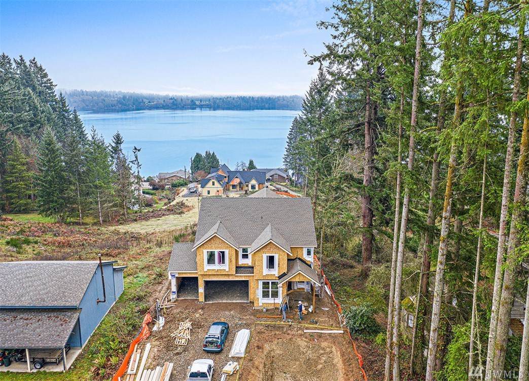 2206 59th Ave - Photo 1