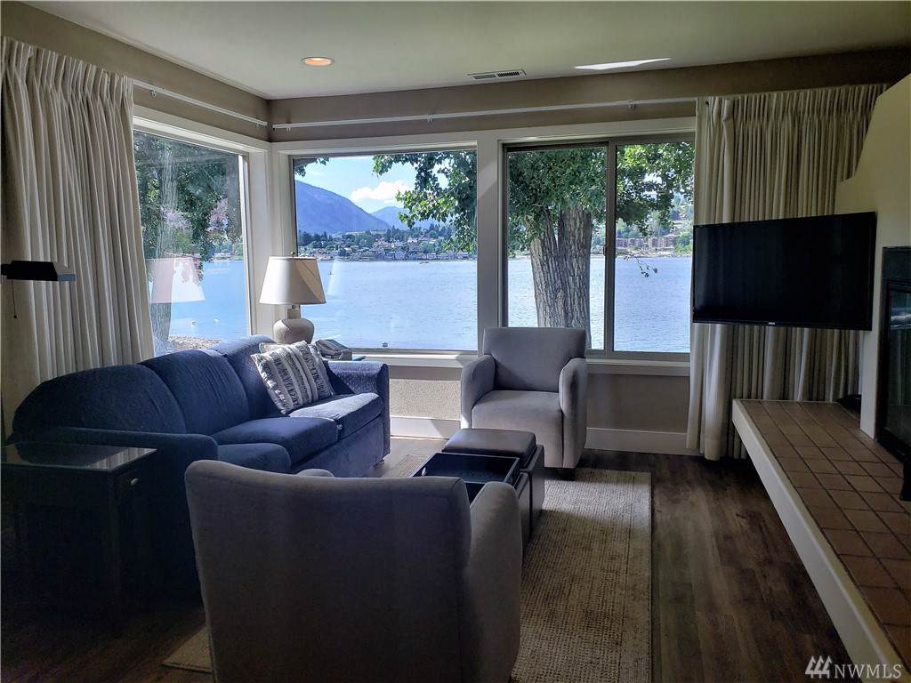 1 Beach 572-E - Photo 1