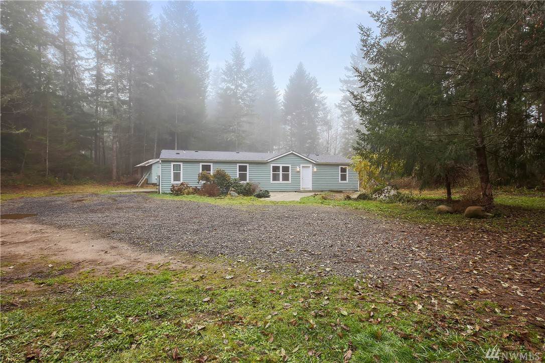 1104 Alderwood Rd - Photo 1