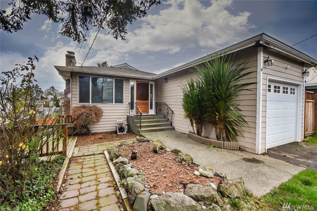 3931 Thistle St - Photo 1