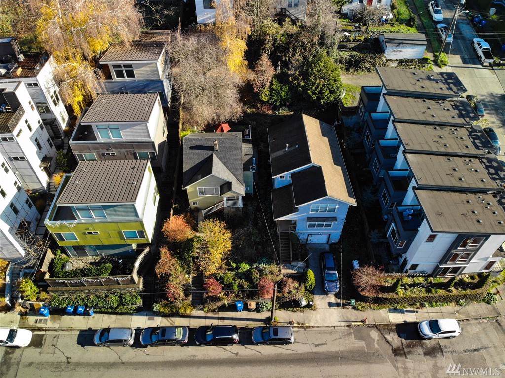 950 Hiawatha Place - Photo 1