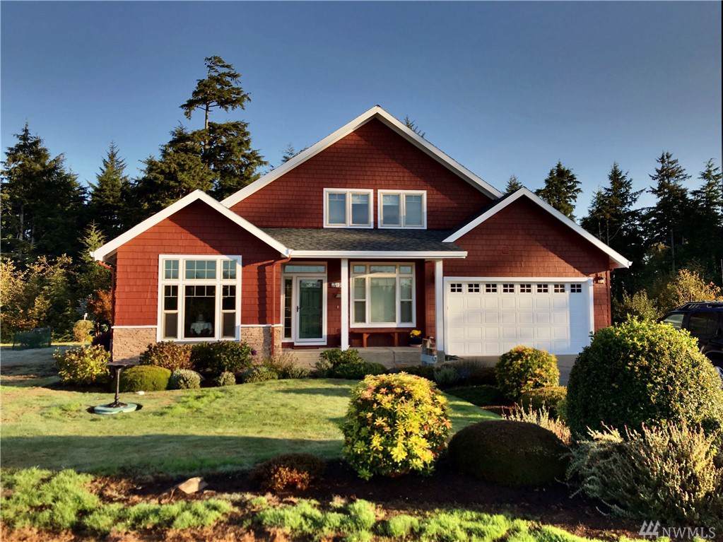 1300 Lakeview Dr - Photo 1