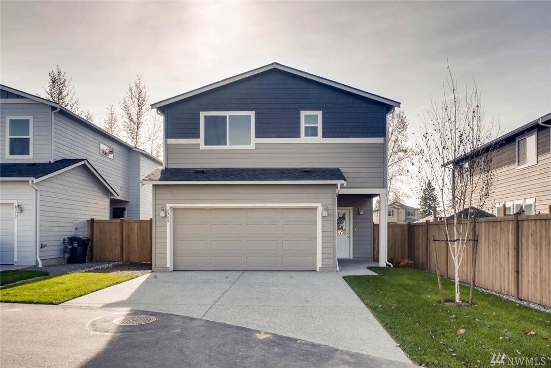 5653 87th Ave - Photo 1