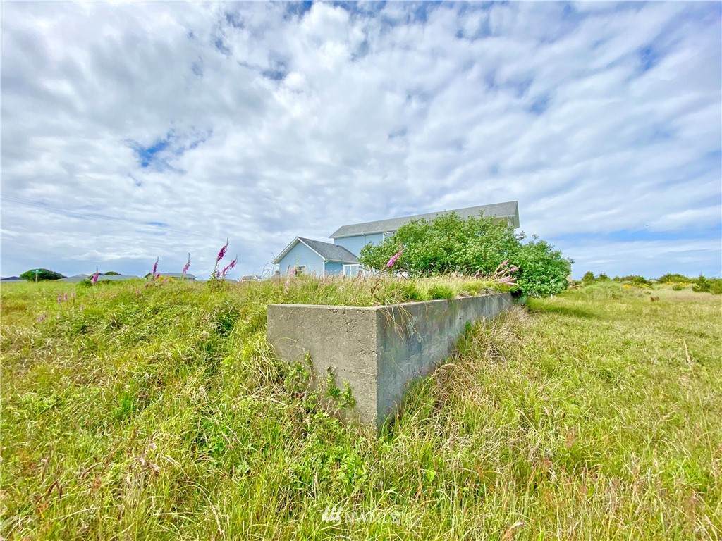 1398 Ocean Shores Boulevard - Photo 1