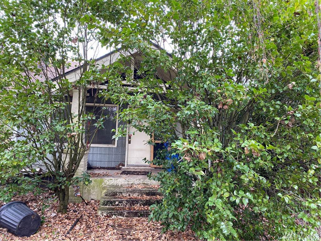 5107 46th St - Photo 1
