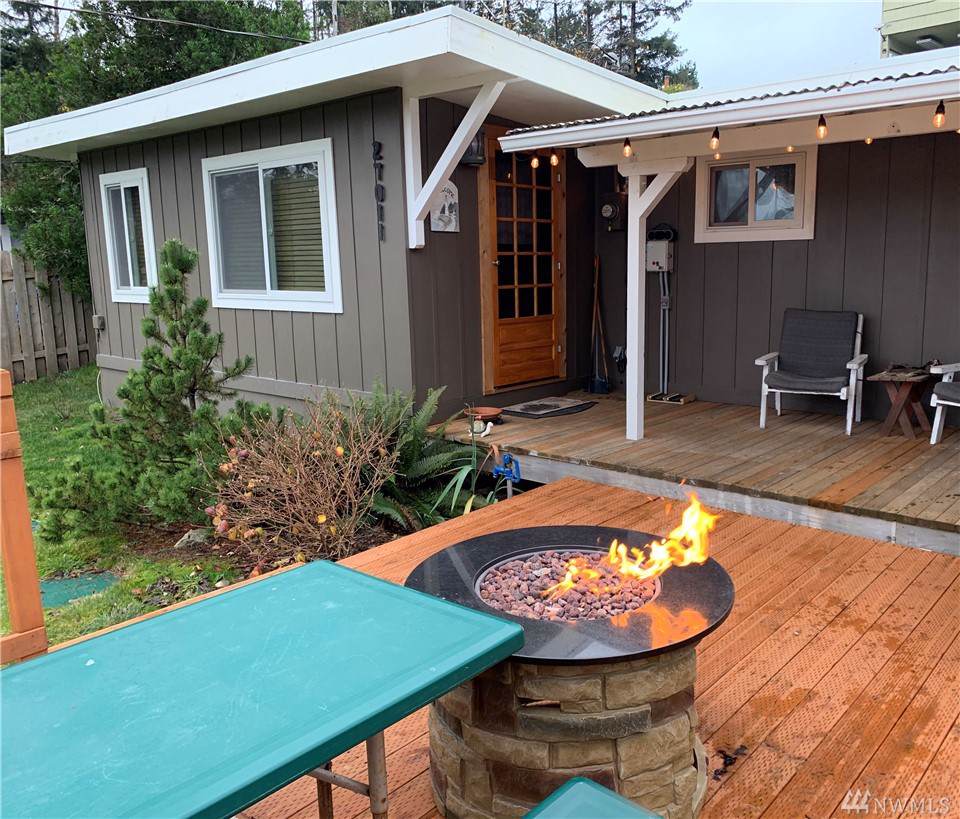 27011 Park Ave - Photo 1