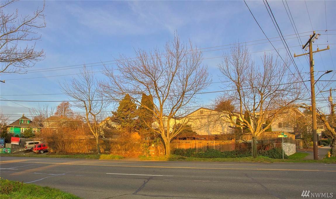 4104 Leary Wy - Photo 1