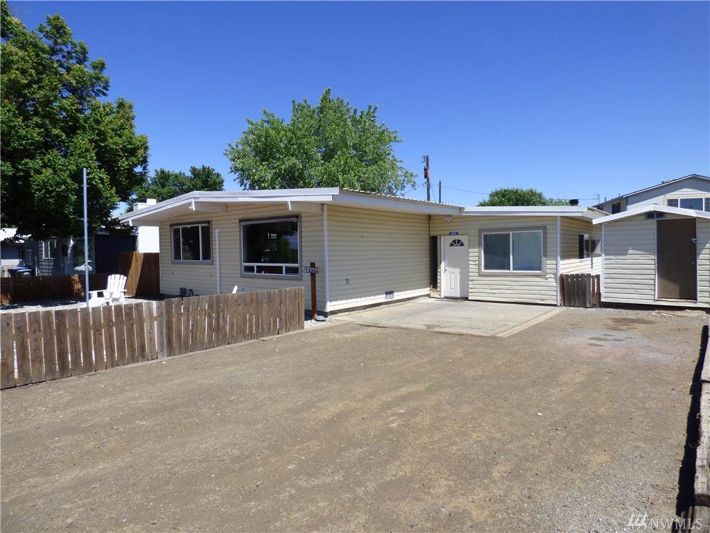 1485 Marina Dr - Photo 1