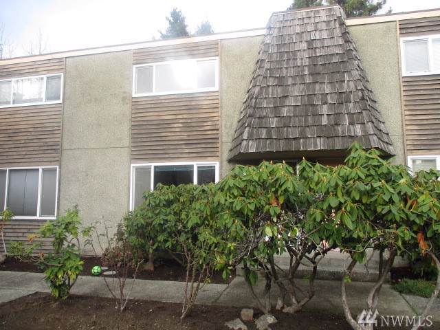 240 152nd St - Photo 1