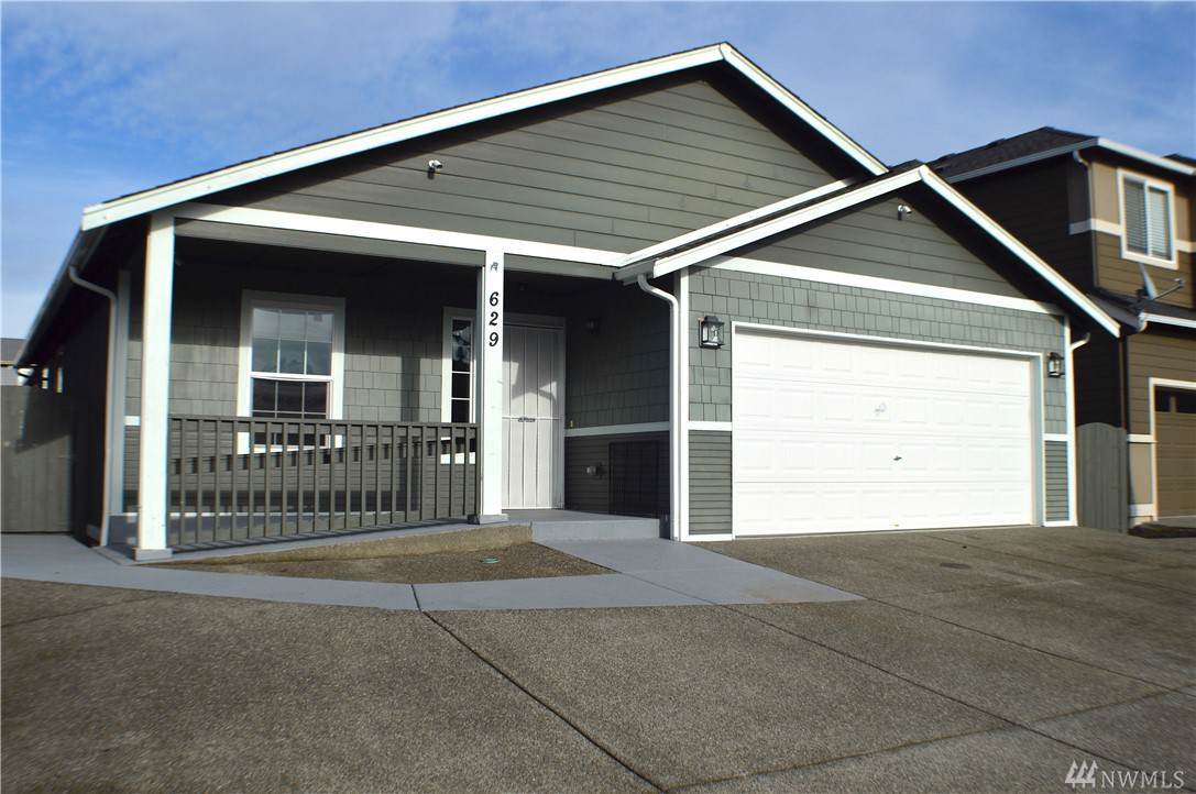 629 204th St Ct - Photo 1