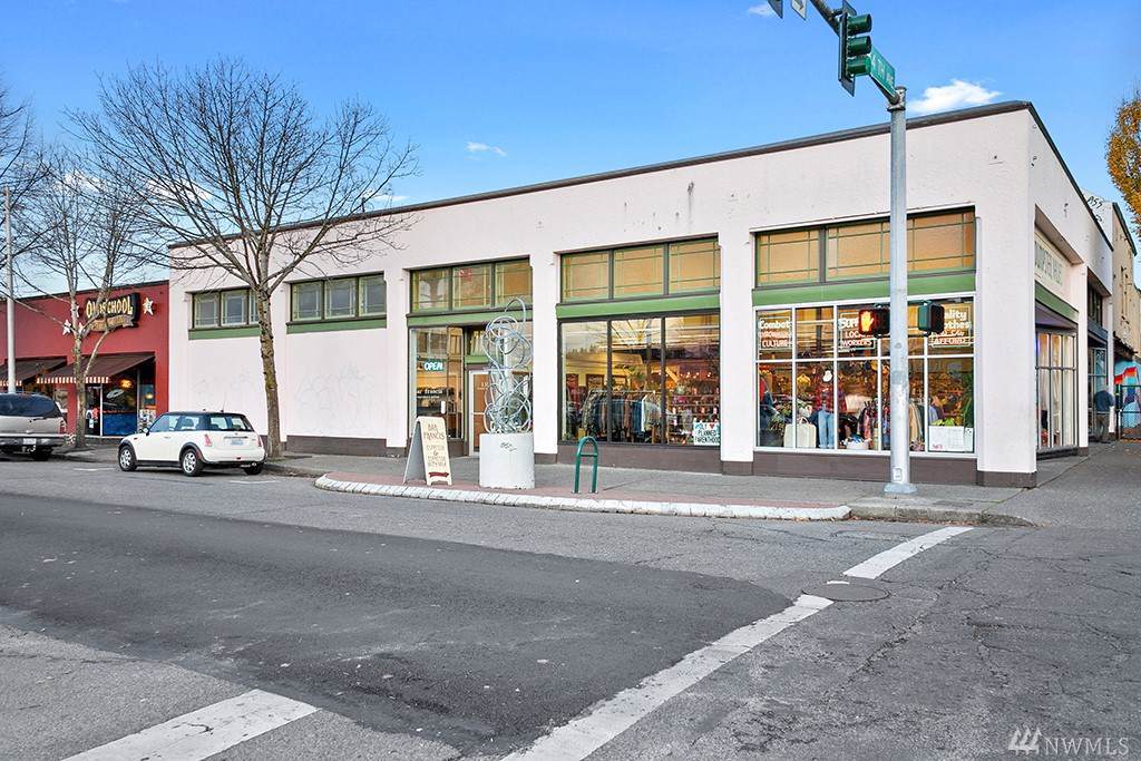 302 4th Ave - Photo 1