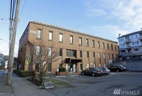 2720-2722 Eastlake Ave - Photo 1
