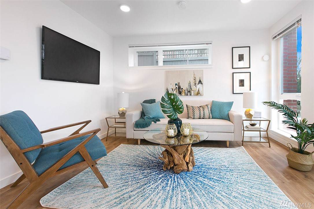 750 11th Ave - Photo 1
