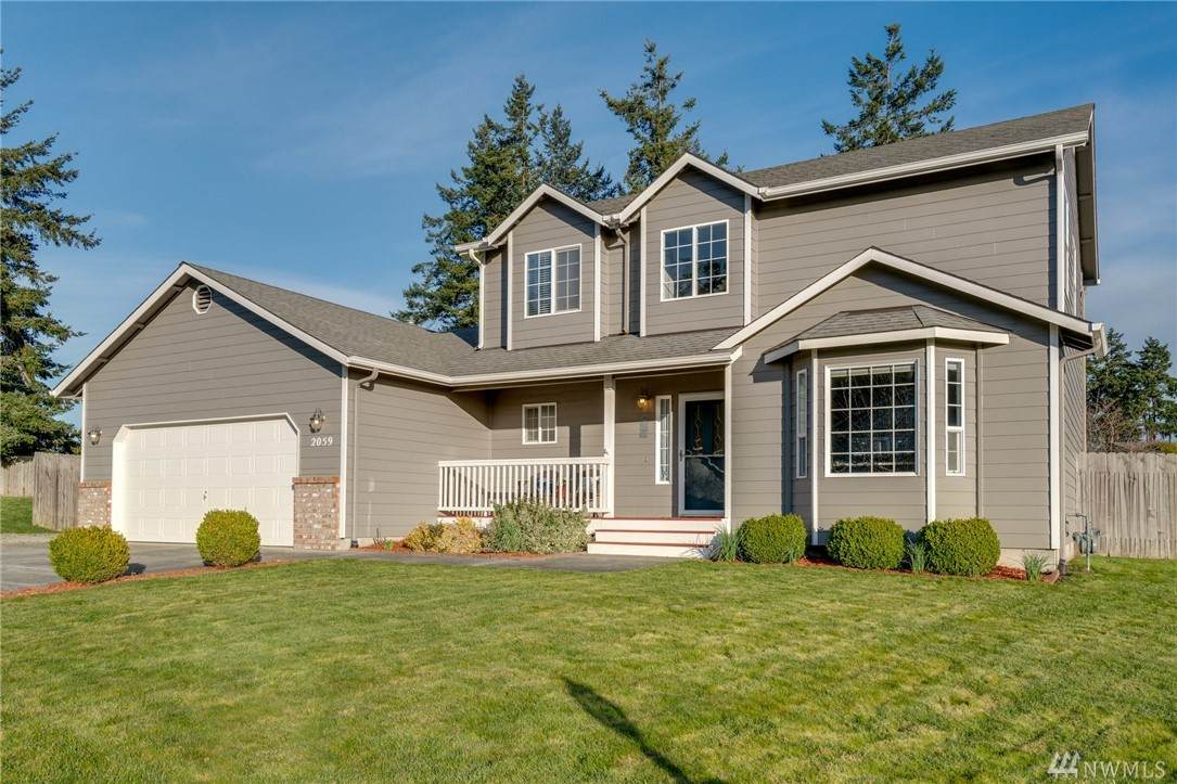 2059 Robertson Dr - Photo 1