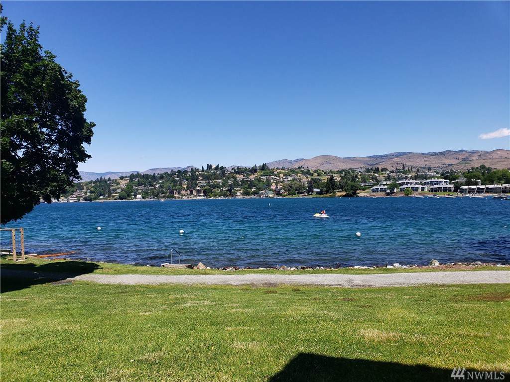 1 Beach 580-B - Photo 1