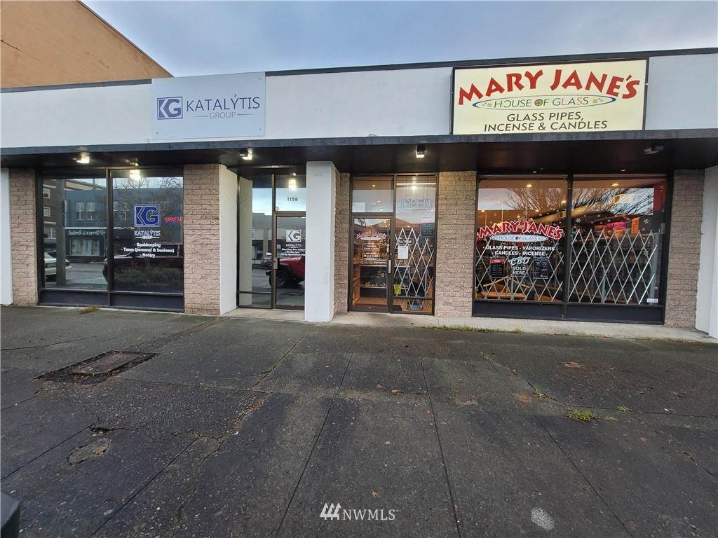 1156 Commerce Avenue - Photo 1