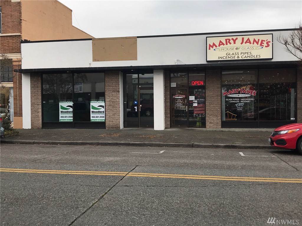 1156 Commerce Ave - Photo 1