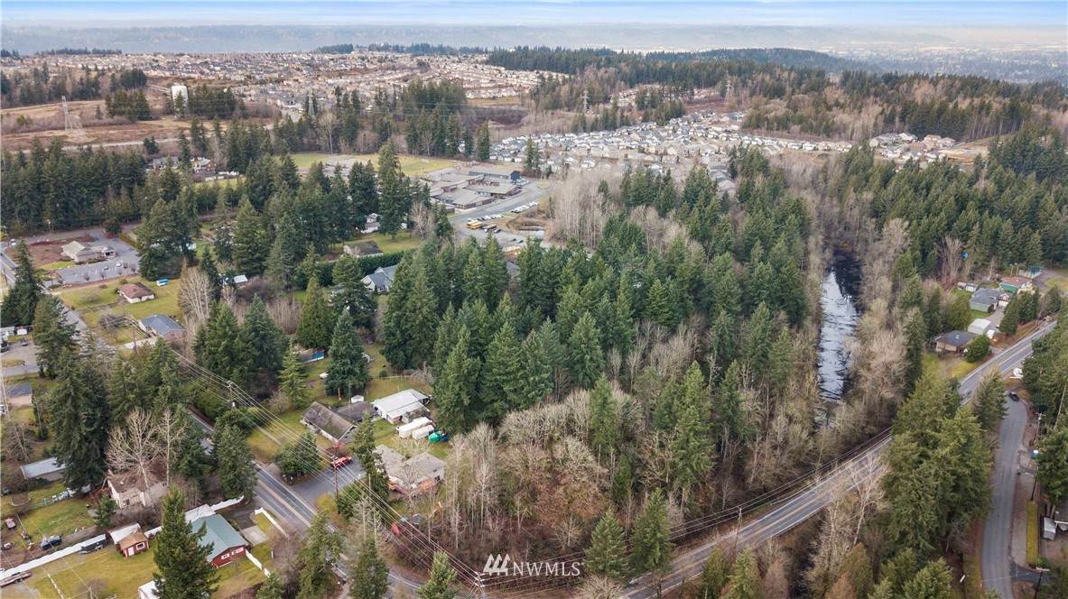 18017 16th Street - Photo 1