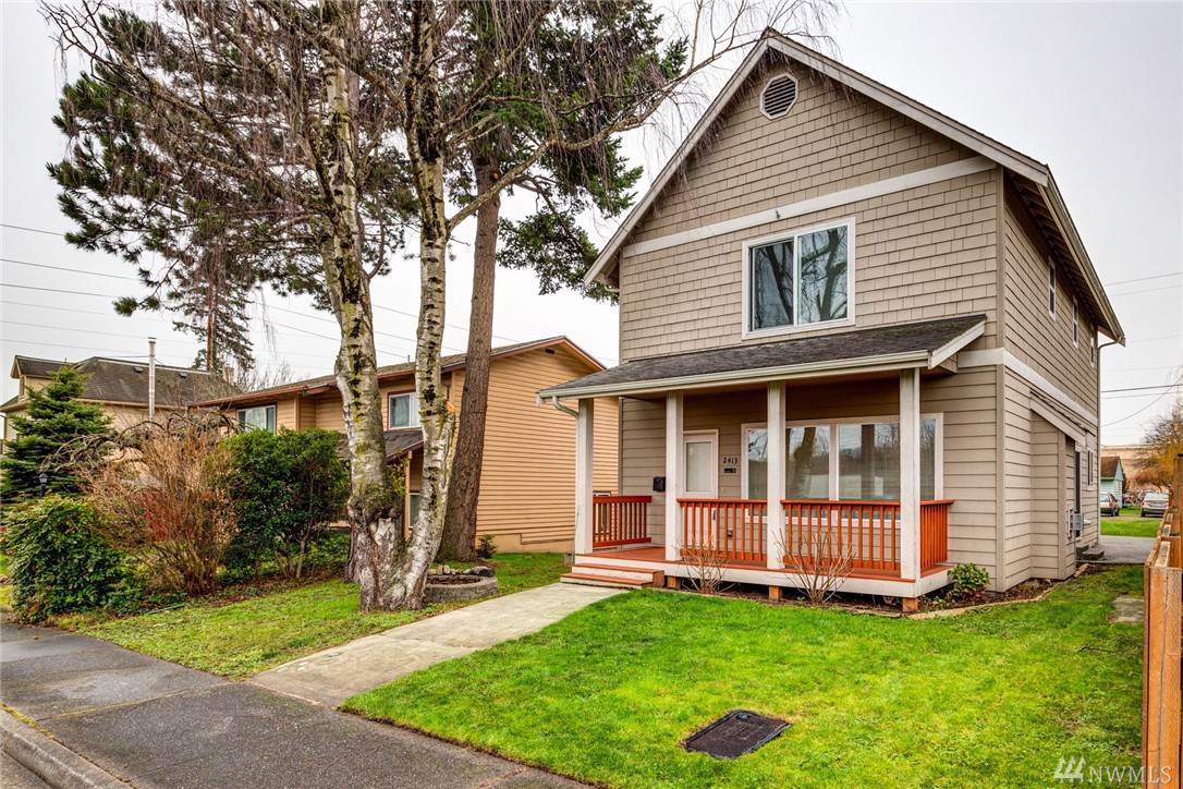 2413 Lincoln Street - Photo 1