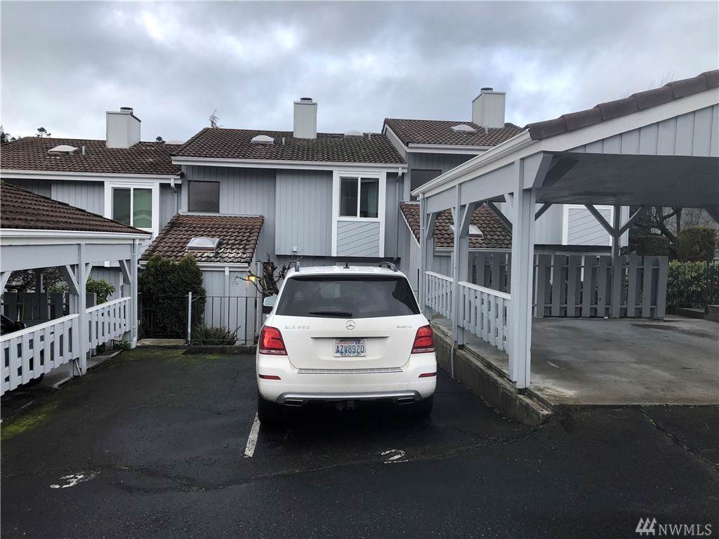 1616 Skyline Wy - Photo 1