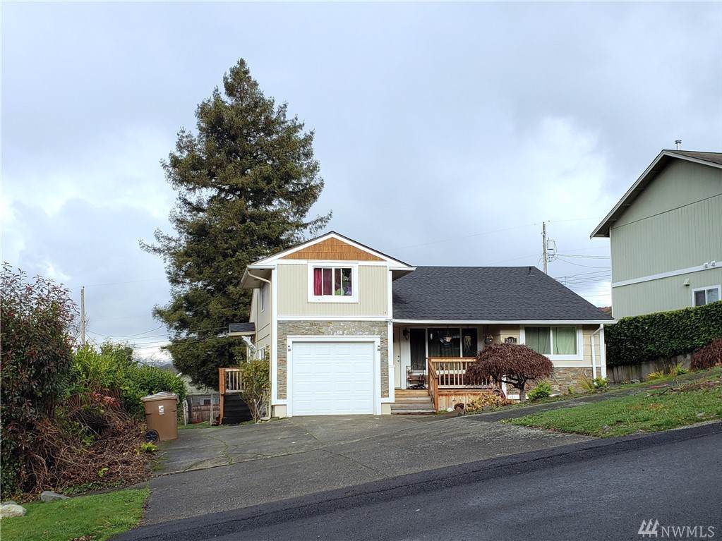 2031 35th St - Photo 1