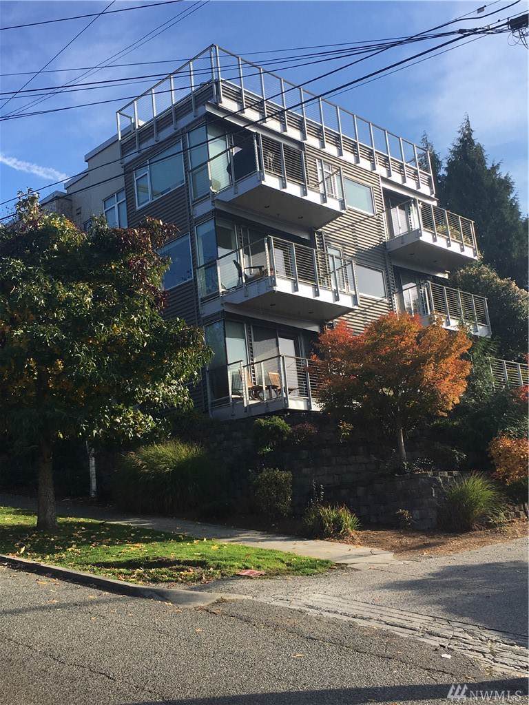 2731 Boylston Ave - Photo 1