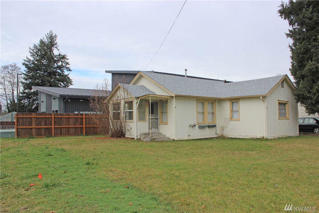 1201 Borthwick - Photo 1