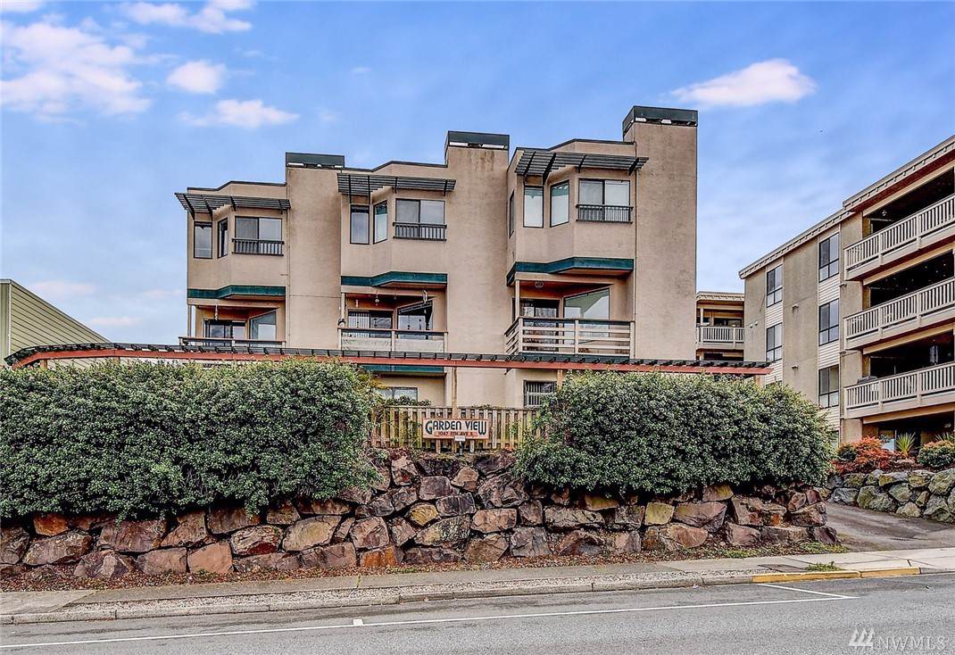 1067 5th Ave - Photo 1