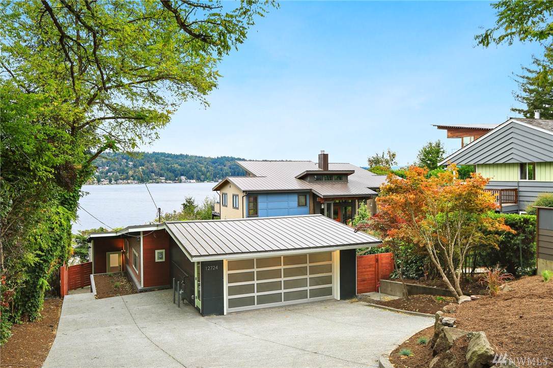 12724 42nd Ave - Photo 1