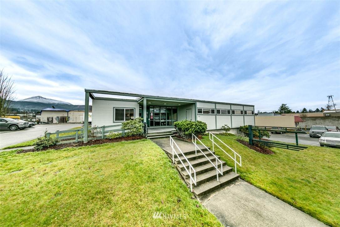 216 4th Street - Photo 1