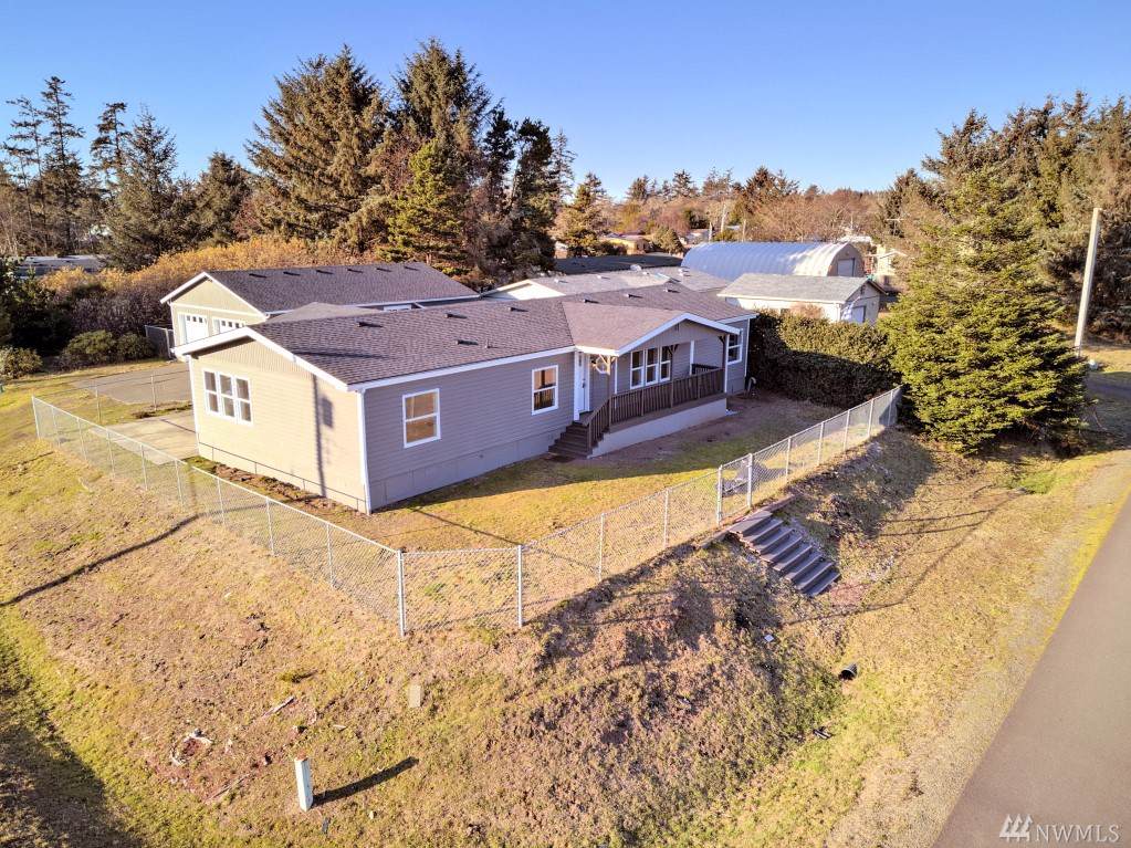 713 Cardinal Ave - Photo 1