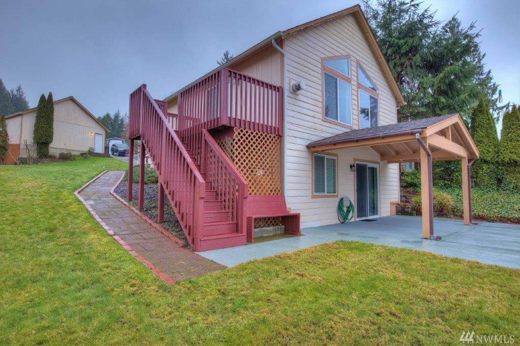 1600 Crescent Dr - Photo 1