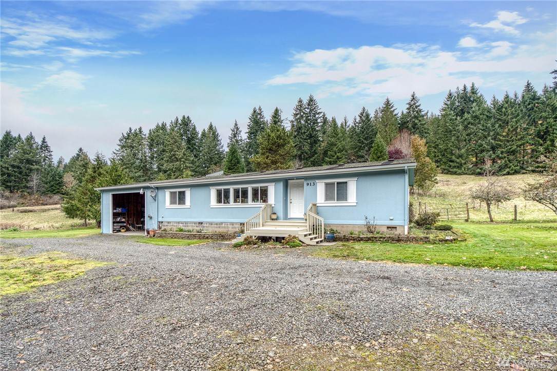 913 Fishpond Rd - Photo 1