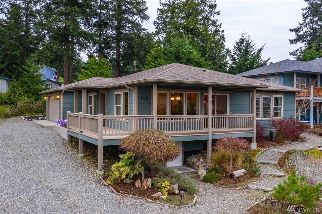 209 Albion - Photo 1