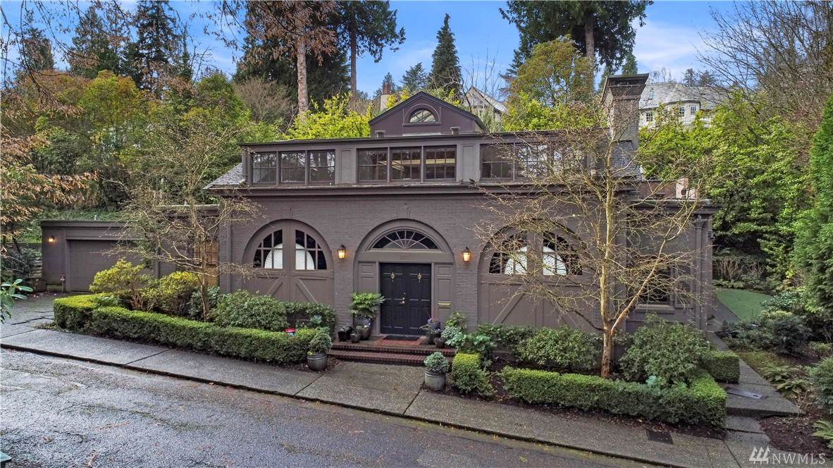 205 40th Ave - Photo 1