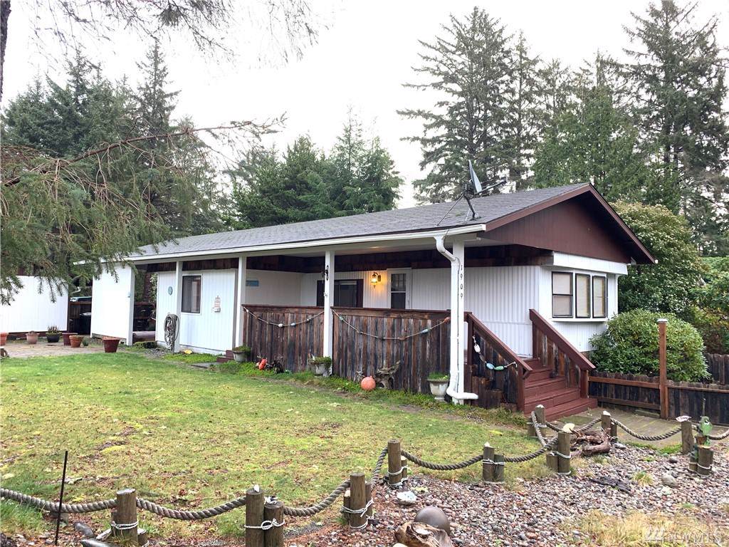 1909 195th St - Photo 1