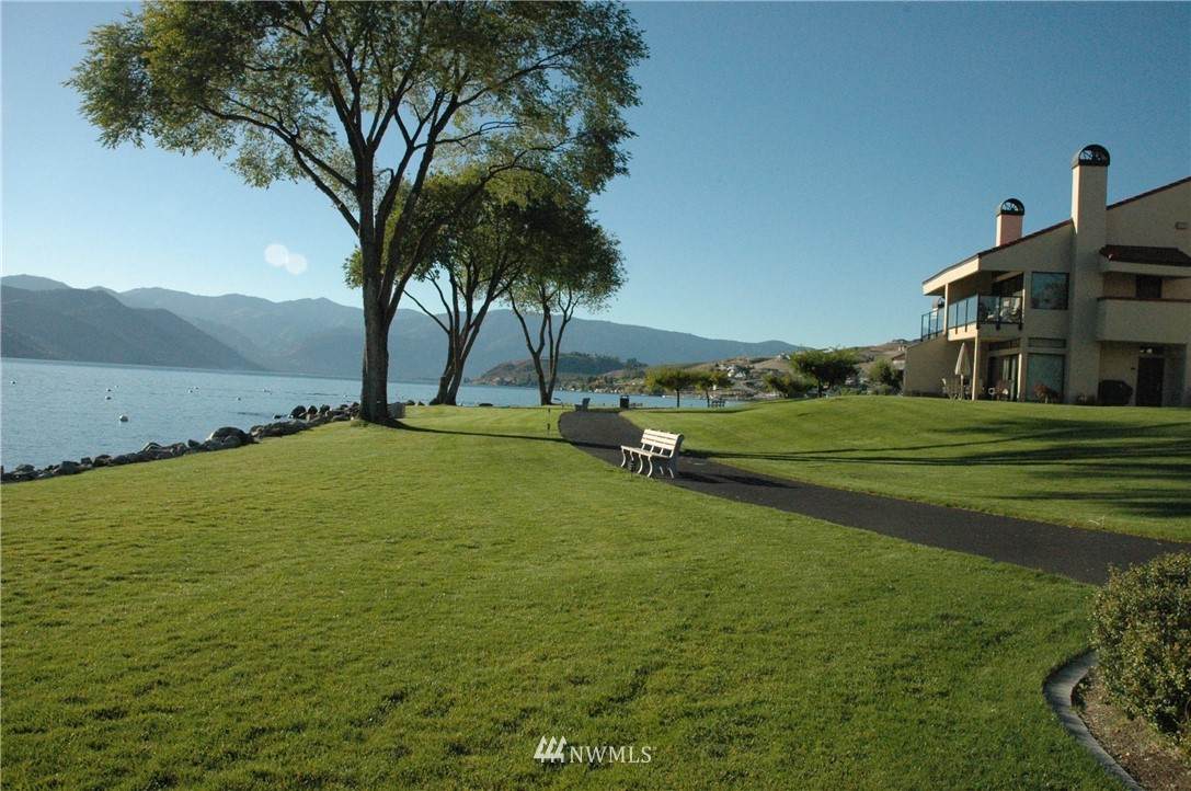 100 Lake Chelan Shores Drive - Photo 1
