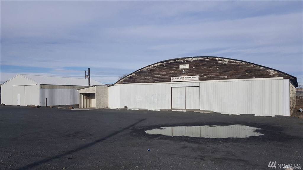 19298 Division Rd - Photo 1