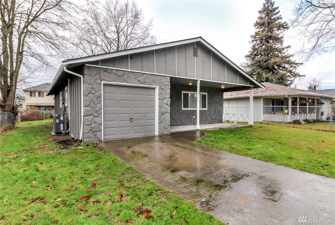 1115 70th St - Photo 1