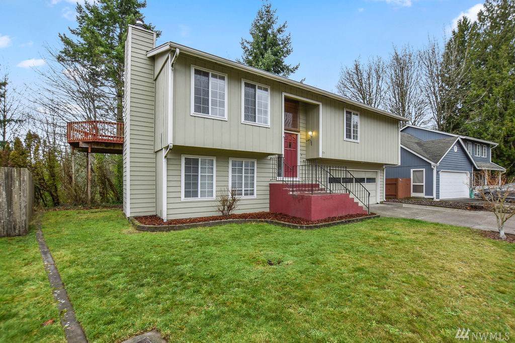 711 24th Ave - Photo 1