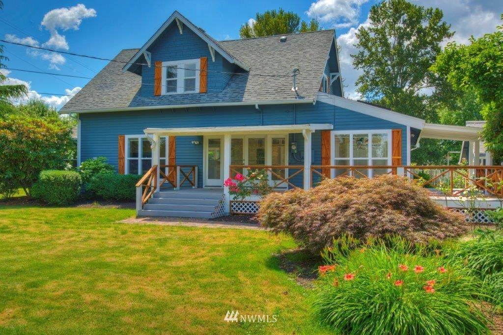 5206 66th Avenue - Photo 1