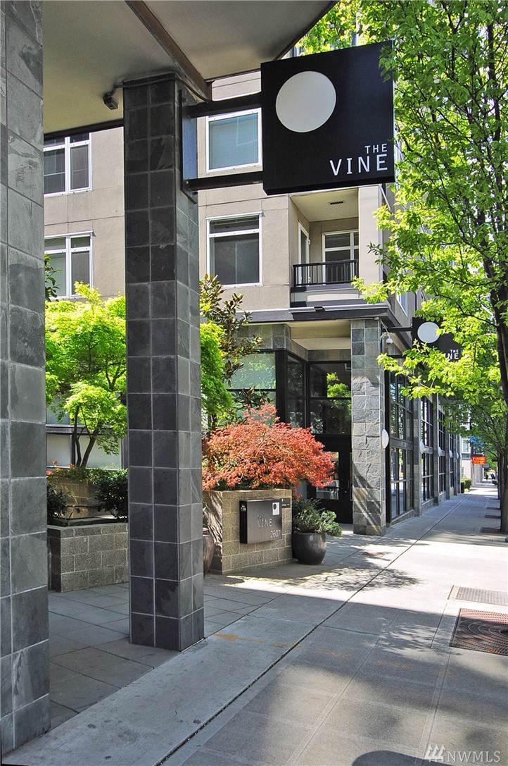 2607 Western Ave - Photo 1