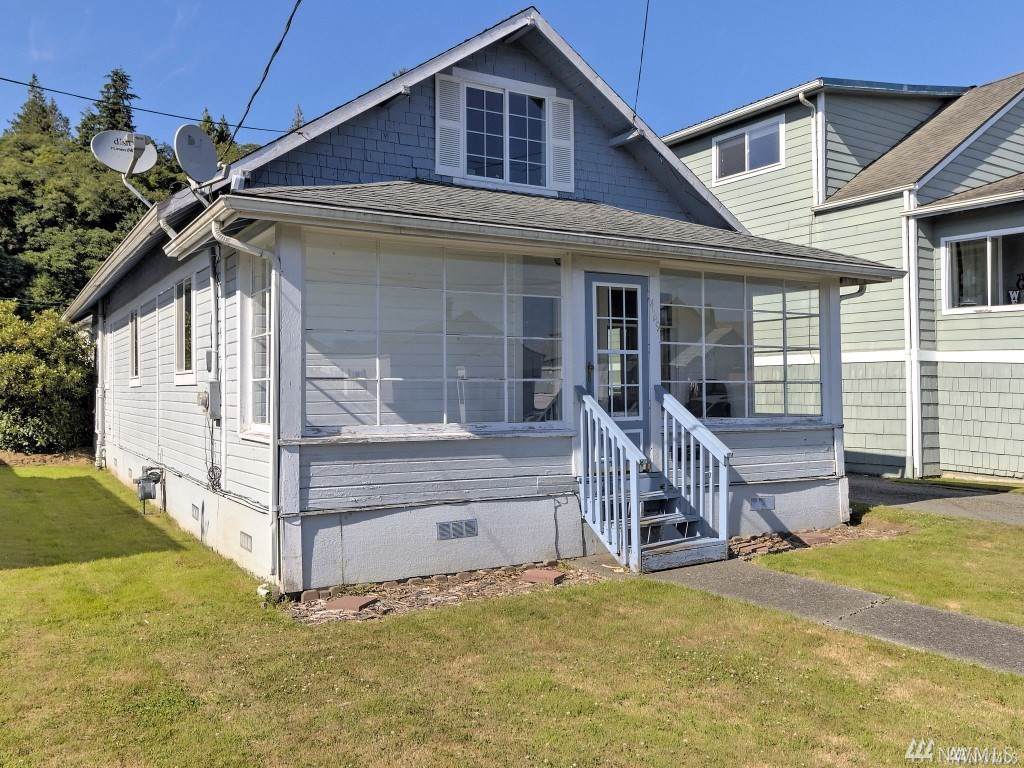 429 Eklund Ave - Photo 1