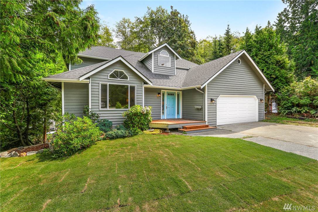 1094 Cedar Hills Ave - Photo 1